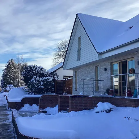 Moorblick! Grosse Dachwohnung Mit Kamin Und Sauna