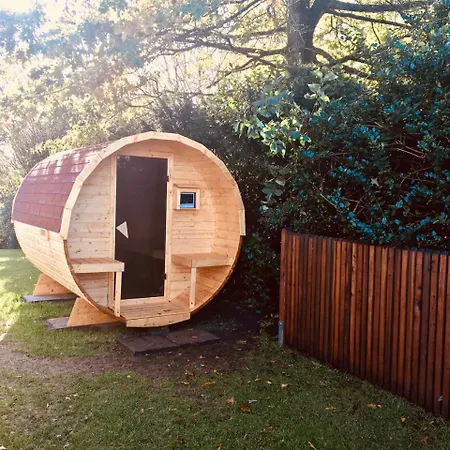 Moorblick! Grosse Dachwohnung Mit Kamin Und Sauna Leck