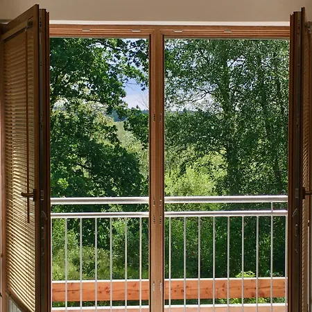 Moorblick! Grosse Dachwohnung Mit Kamin Und Sauna * Leck